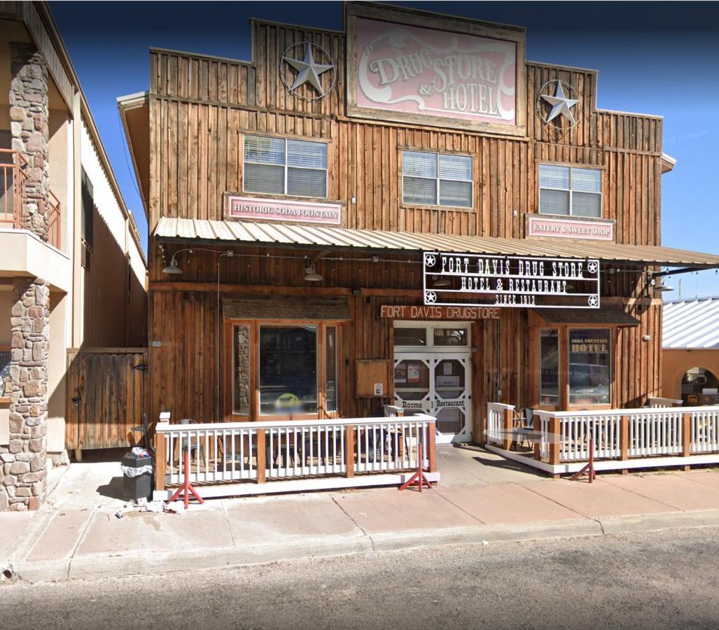 Fort Davis Drug Store Hotel Exterior photo